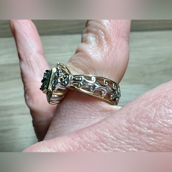 Gems En Vogue 0.34ctw Alexandrite Cocktail Ring, Size 5 - Picture 9 of 10